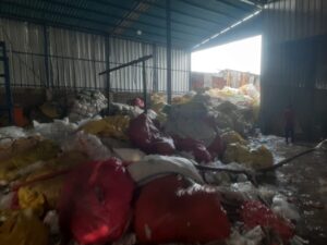 awal mula kebakaran gudang plastik yang diketahui pekerja di margaasih