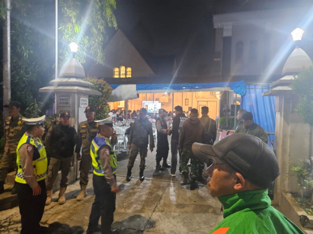 Pengamanan Paskah di Cimahi Berjalan Kondusif, TNI dan Polri Perkuat Sinergi di Gereja Santo Ignatius